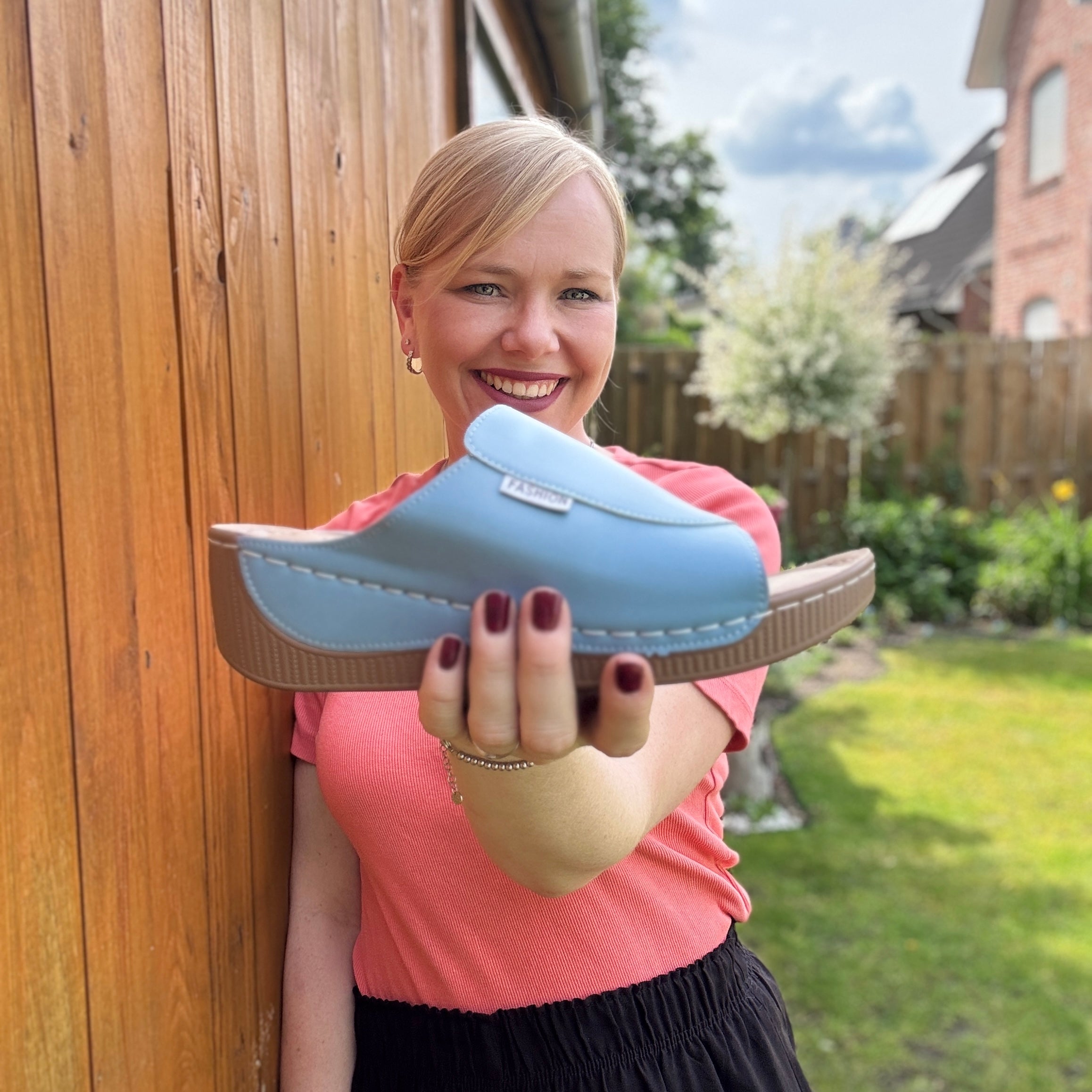 VivaStep | Ergonomic & non-slip sandals for pain relief