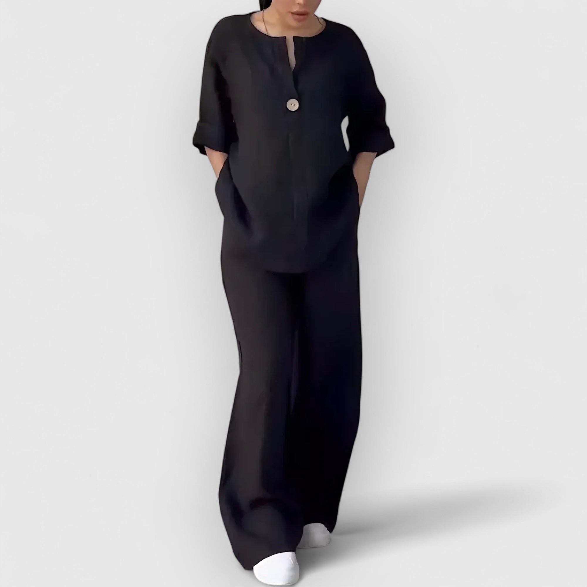 Maison™ | Two-Piece Linen Set in a Casual Style.