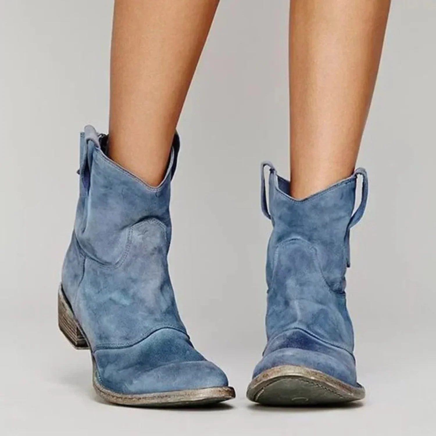 Carlotta – timeless ankle boots